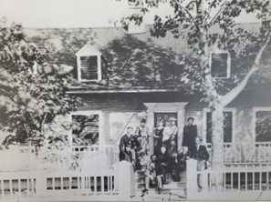 Photo prise en 1892. Crédit photo: Archives de la maison Michel-Cordeau-dit-Deslauriers.