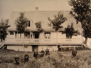 Maison Couët. Fond : Yvonne Couët