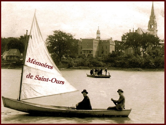 Logo de Mémoires de Saint-Ours sur chaloupe et traversier à Saint-Ours, 1904. Collection: Famille Coderre